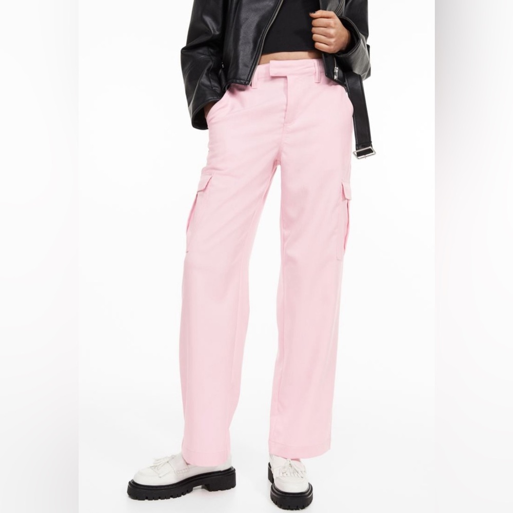 NEW PINK CARGO PANTS 💕🩰